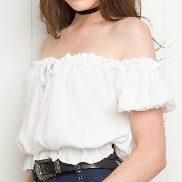 Brandy Melville Ruffled Peasant off shoulder top